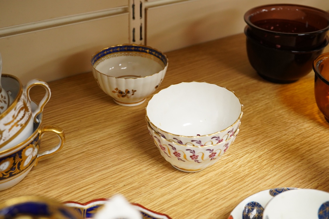 A group of 18th / early 19th century English porcelain tea wares, Worcester, Spode, etc